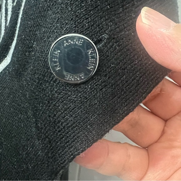 ANNE KLEIN Zip Front Cape/Poncho Black/Grey with Zipper and Emblem Size Small - Picture 6 of 9